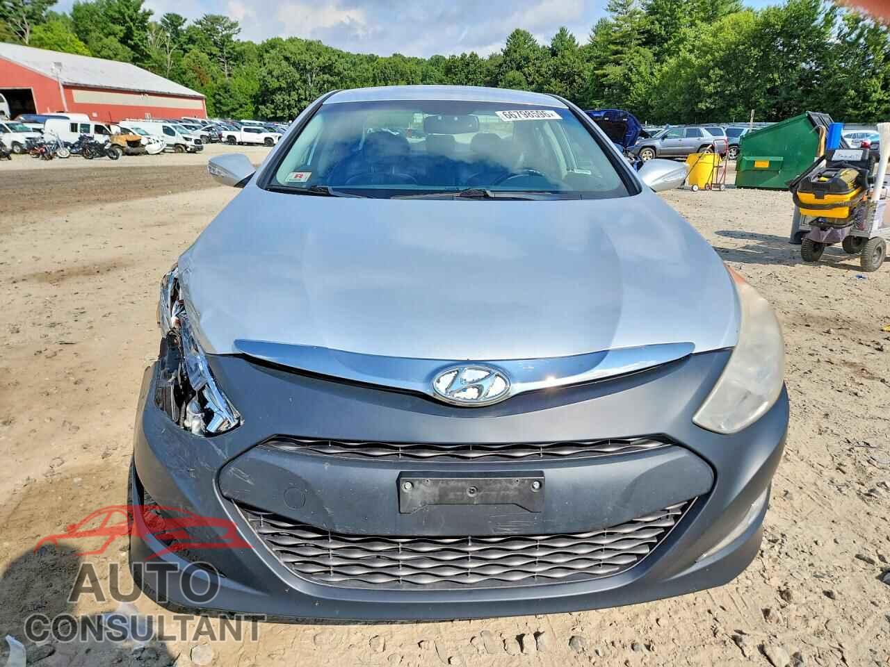 HYUNDAI SONATA 2012 - KMHEC4A44CA055177