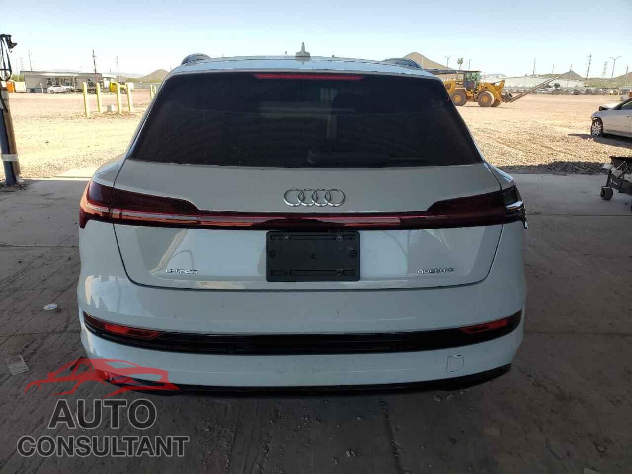 AUDI E-TRON 2021 - WA1AAAGE3MB030607