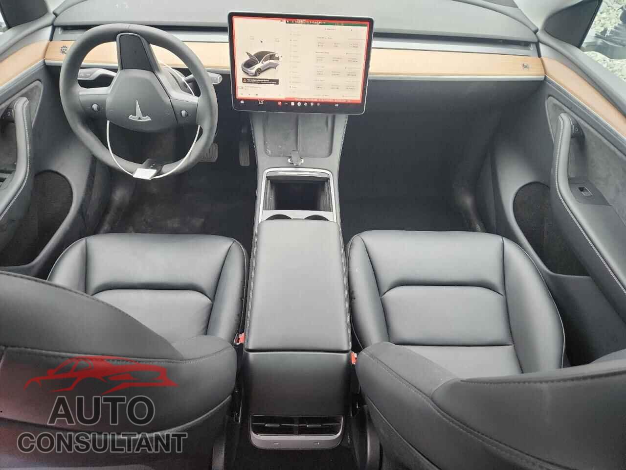 TESLA MODEL Y 2024 - 7SAYGDEE7RA310526