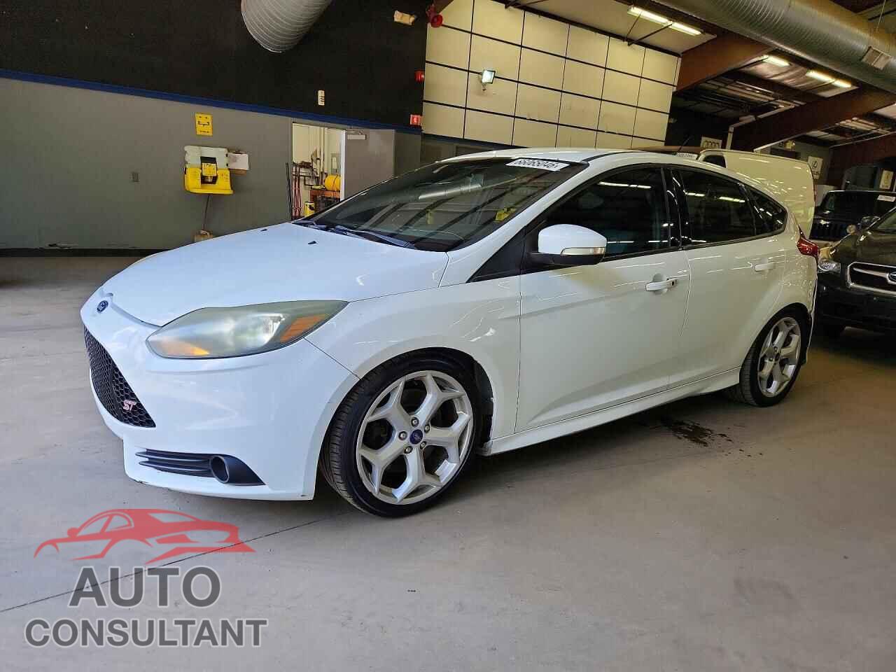 FORD FOCUS 2014 - 1FADP3L98EL212214