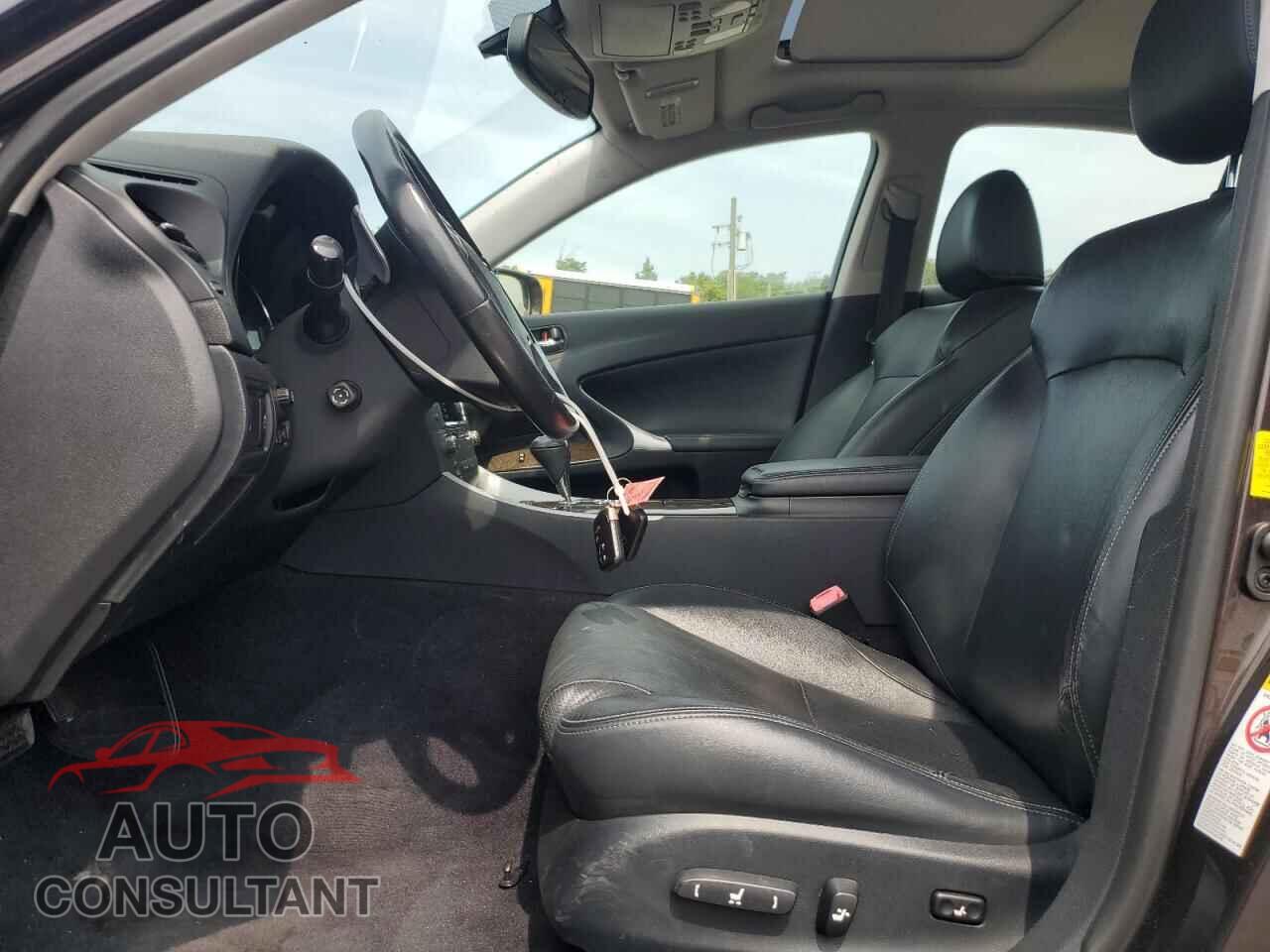LEXUS IS 2012 - JTHCF5C23C2035614