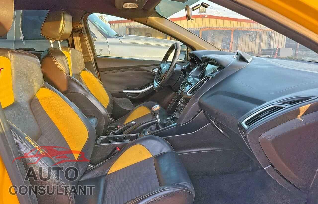 FORD FOCUS 2016 - 1FADP3L99GL360794