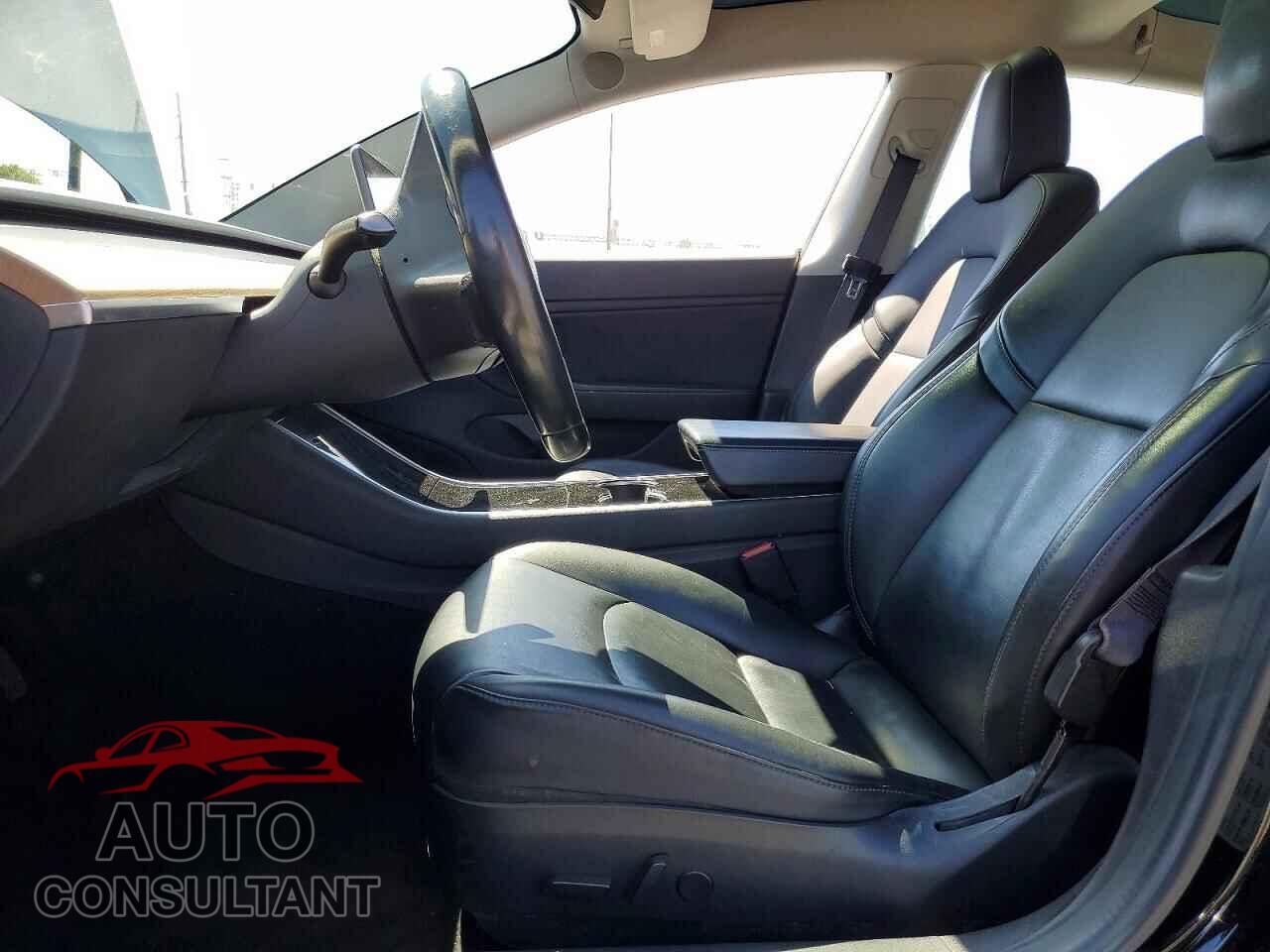 TESLA MODEL 3 2018 - 5YJ3E1EA6JF003896