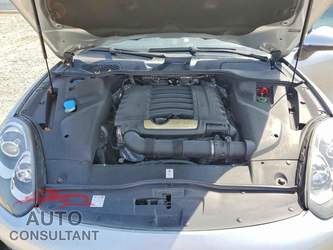PORSCHE CAYENNE 2018 - WP1AA2A20JKA03787