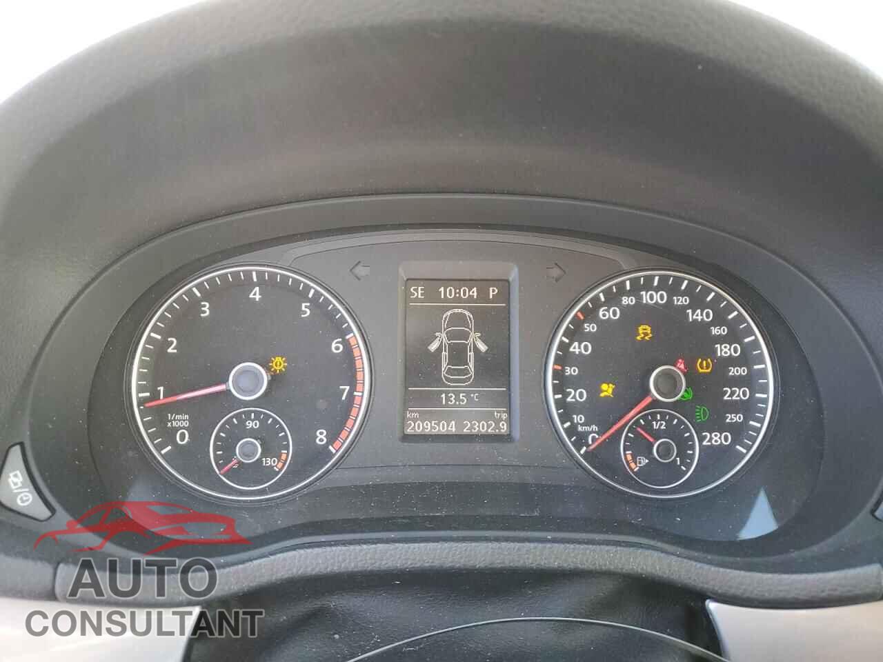 VOLKSWAGEN PASSAT 2013 - 1VWAH7A3XDC117763