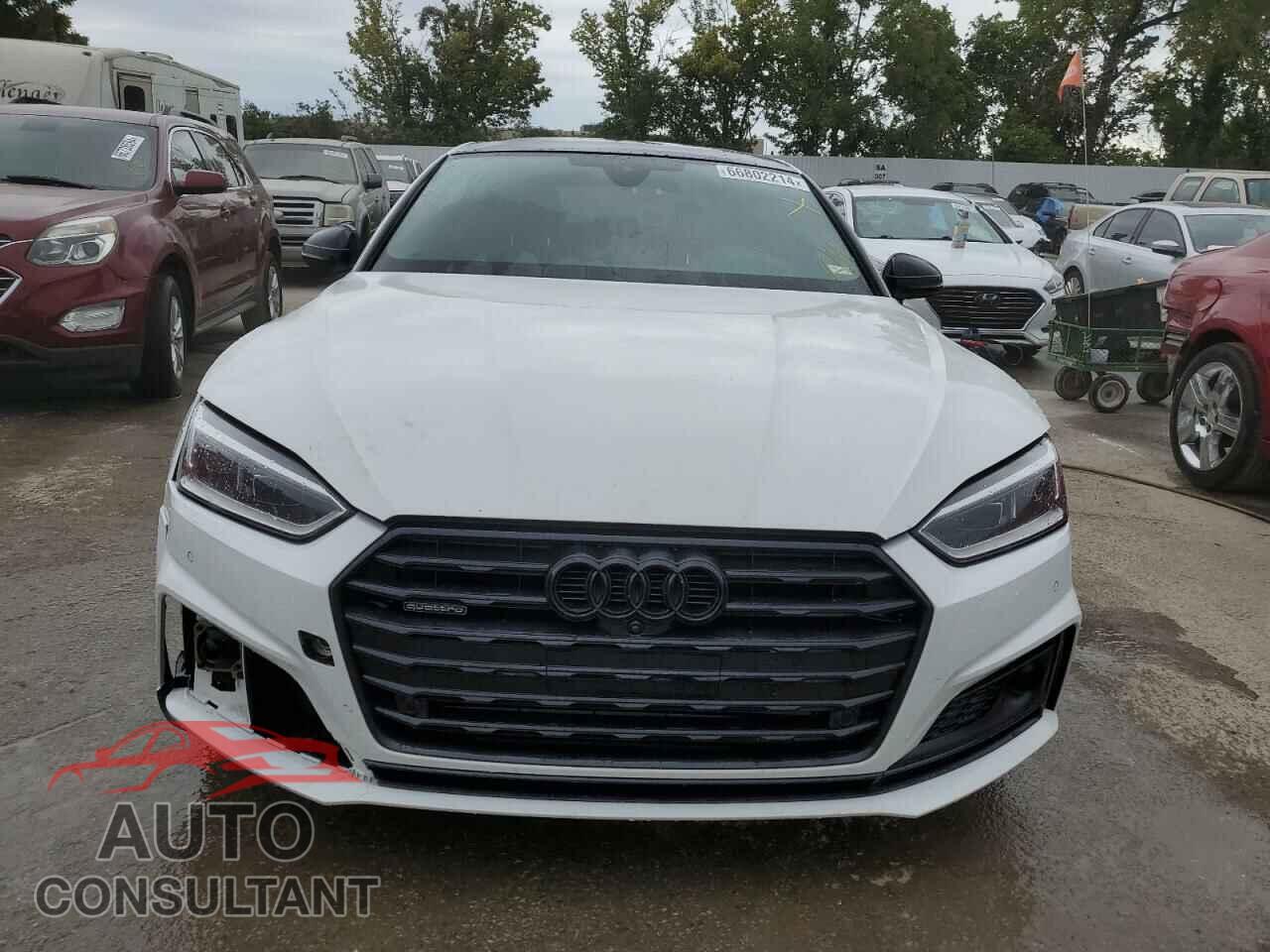 AUDI A5 2019 - WAUFNCF50KA071371