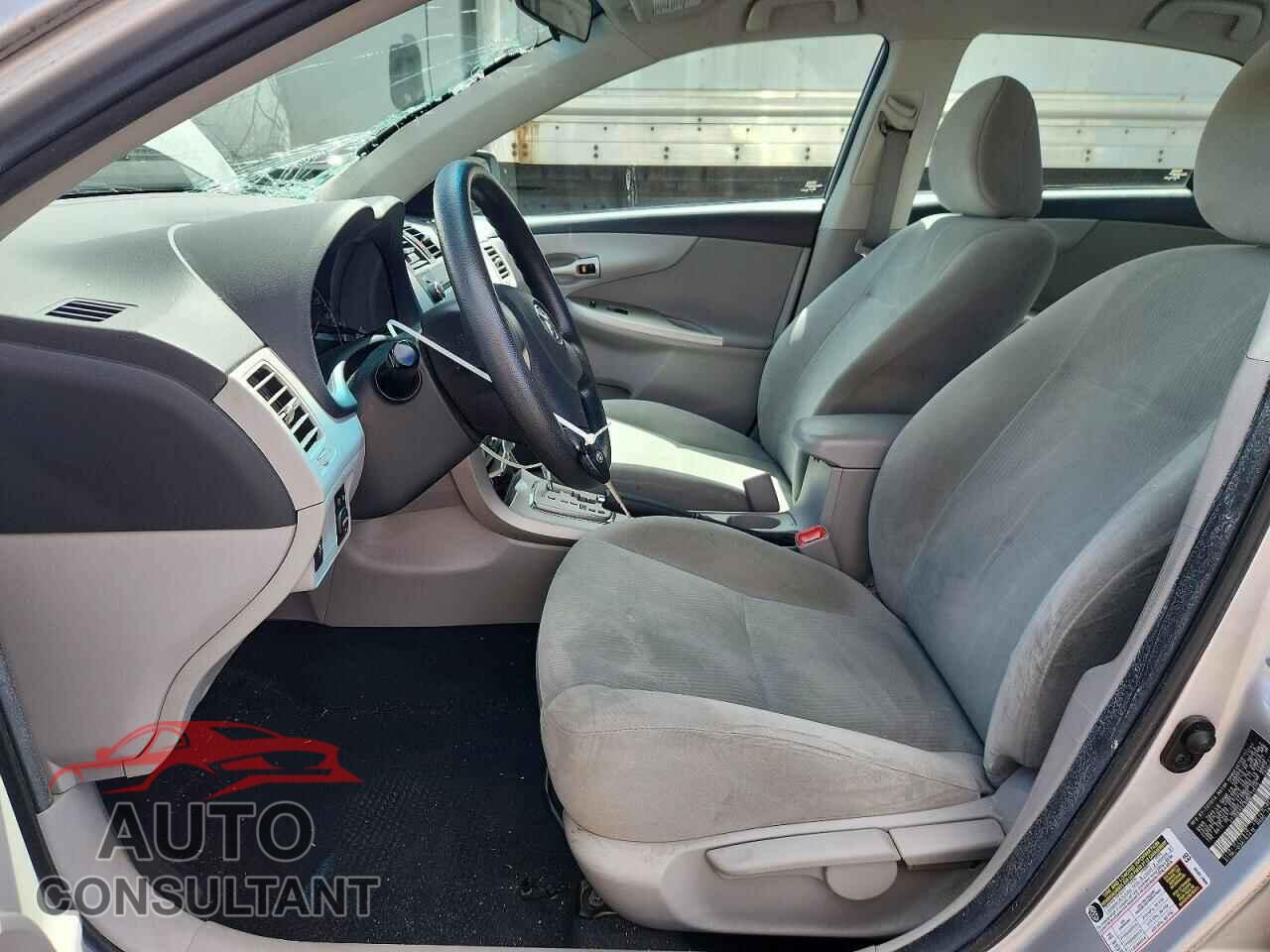 TOYOTA COROLLA 2011 - 2T1BU4EE9BC731575