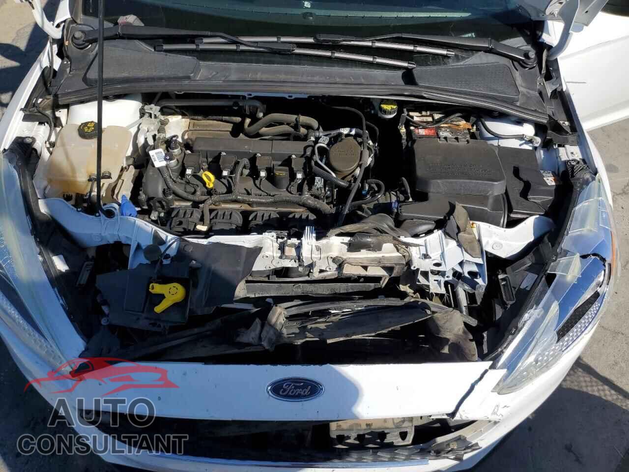 FORD FOCUS 2016 - 1FADP3E24GL247139