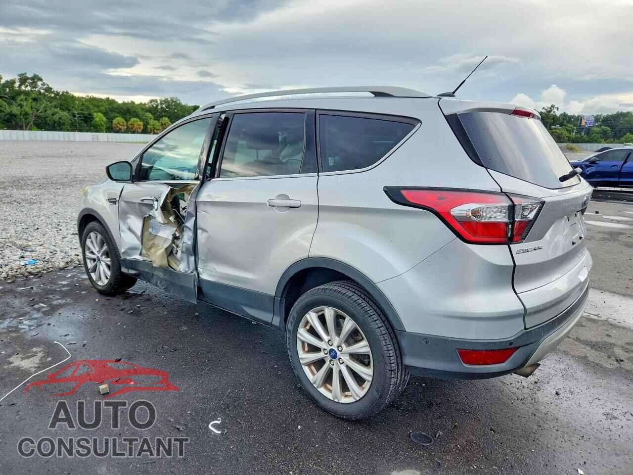 FORD ESCAPE 2017 - 1FMCU9JD8HUC82329