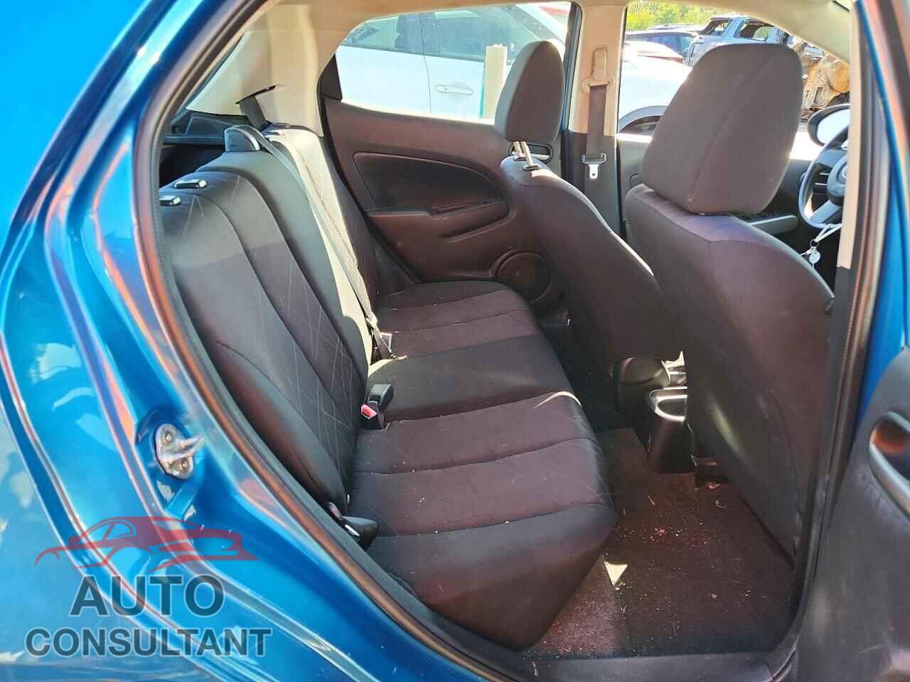 MAZDA 2 2011 - JM1DE1HZ6B0130606