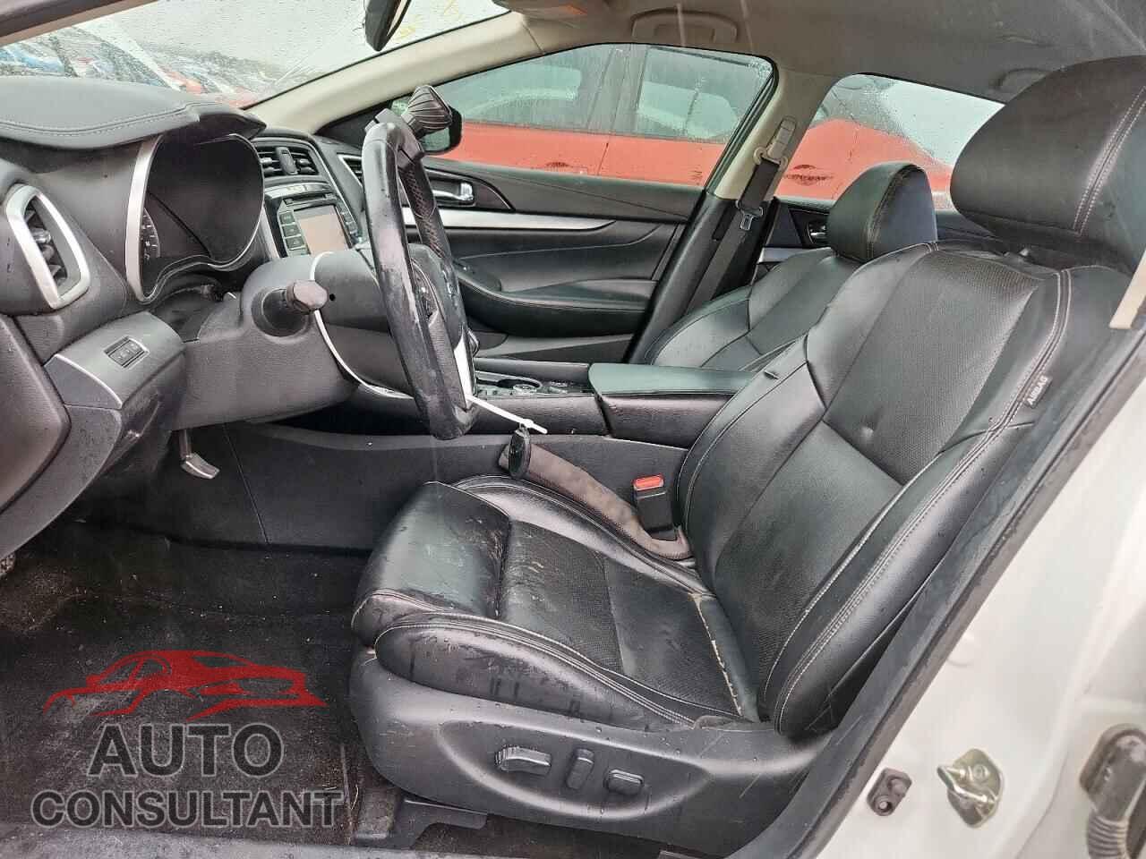 NISSAN MAXIMA 2017 - 1N4AA6AP1HC403064