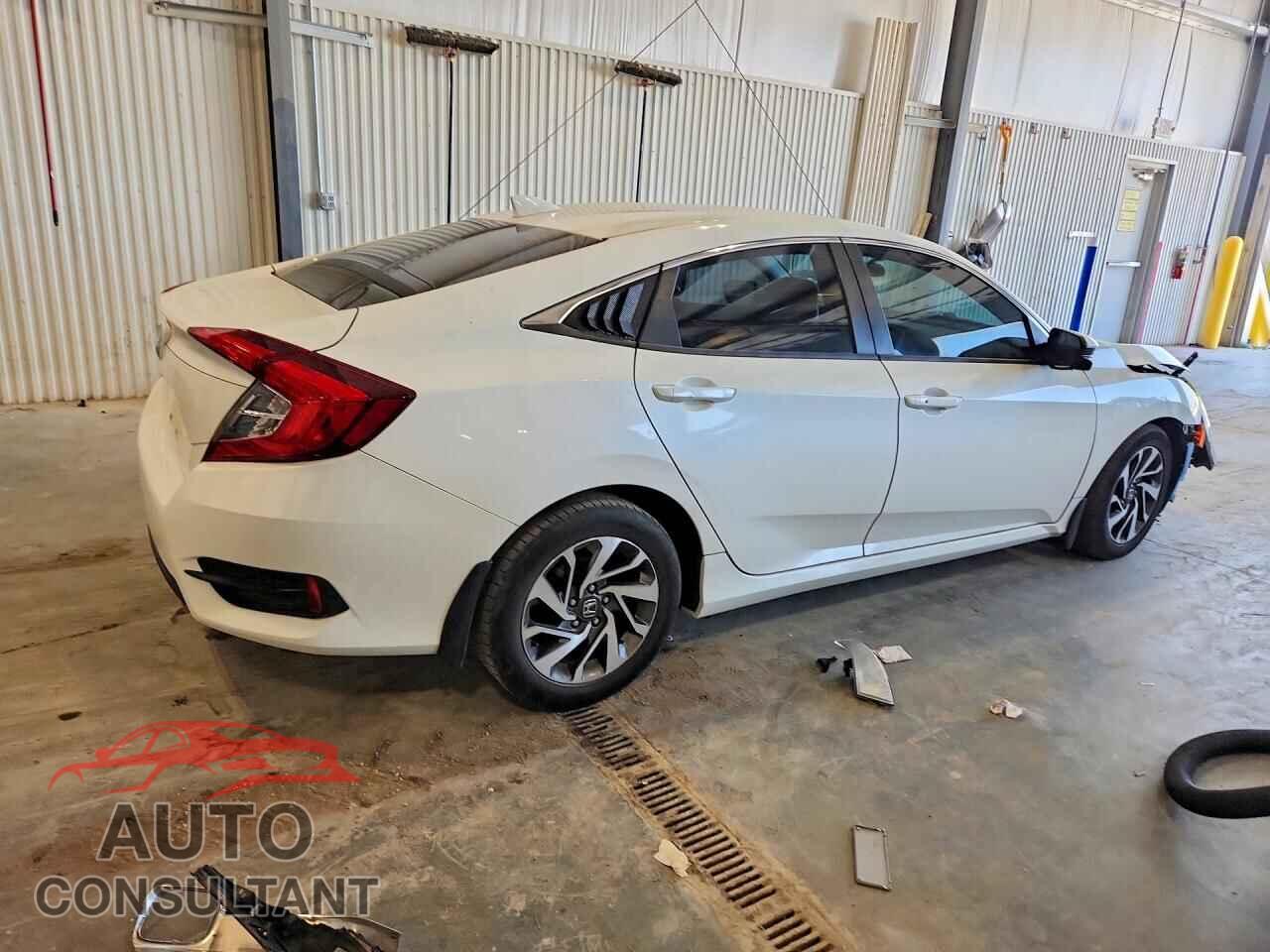 HONDA CIVIC 2017 - 19XFC2F75HE032981
