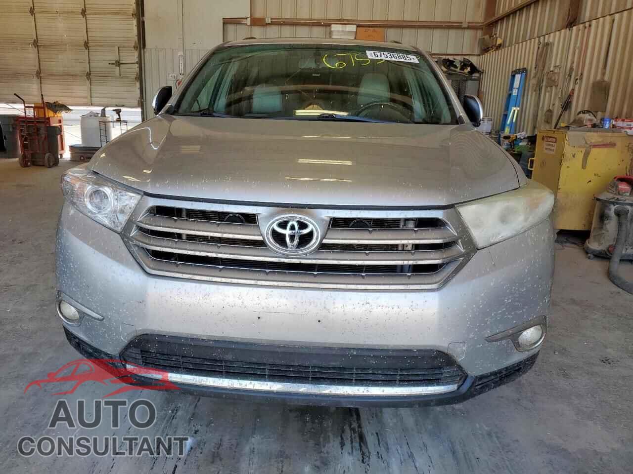 TOYOTA HIGHLANDER 2012 - 5TDYK3EH5CS084041