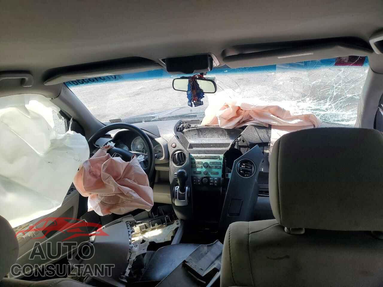 HONDA PILOT 2011 - 5FNYF4H24BB037006