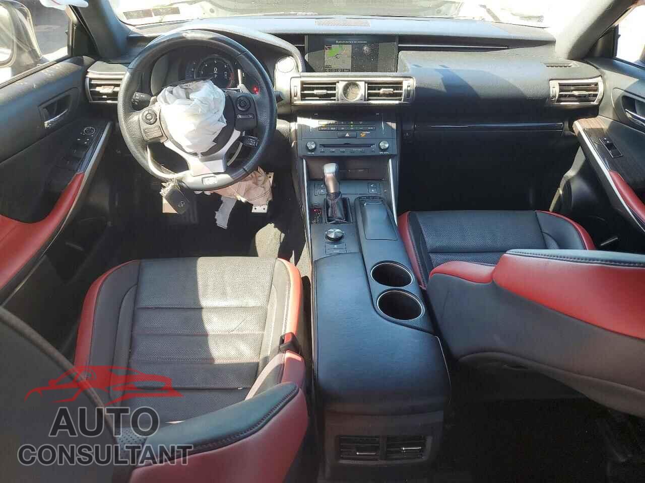LEXUS IS 2015 - JTHCF1D24F5021540
