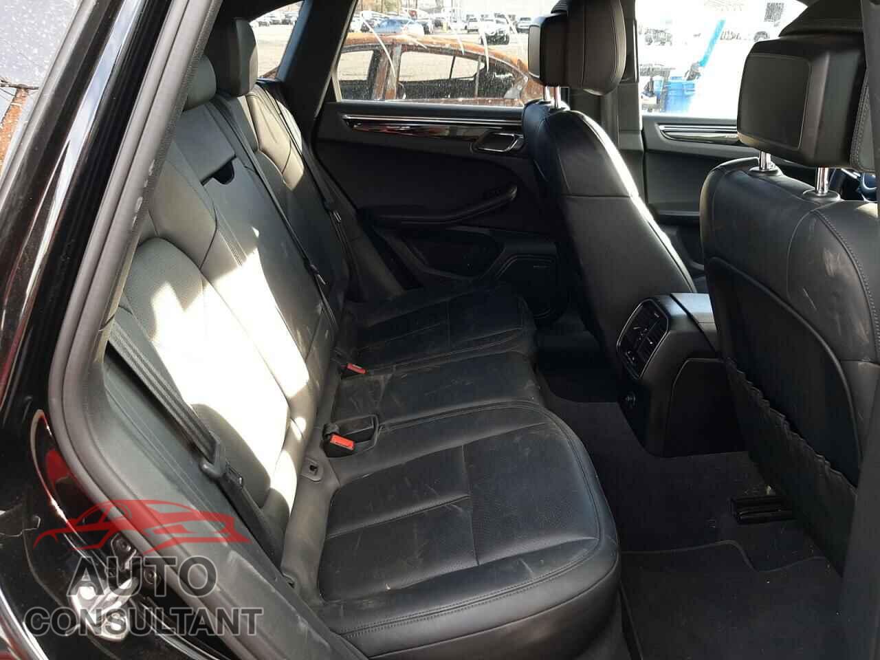 PORSCHE MACAN 2016 - WP1AB2A59GLB46053