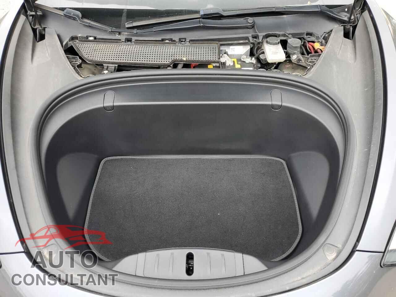 TESLA MODEL 3 2018 - 5YJ3E1EBXJF170268