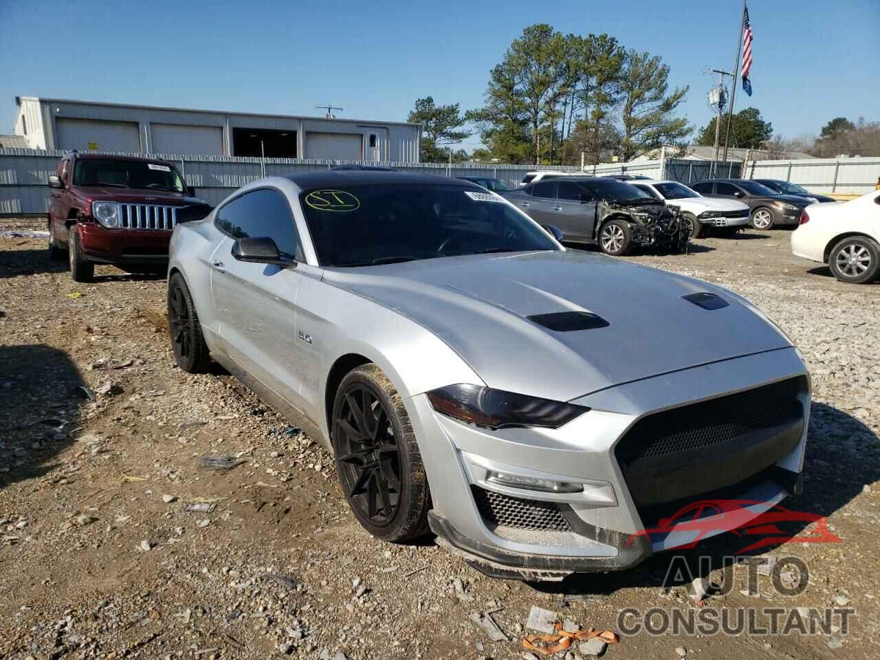 FORD MUSTANG 2018 - 1FA6P8CFXJ5159607