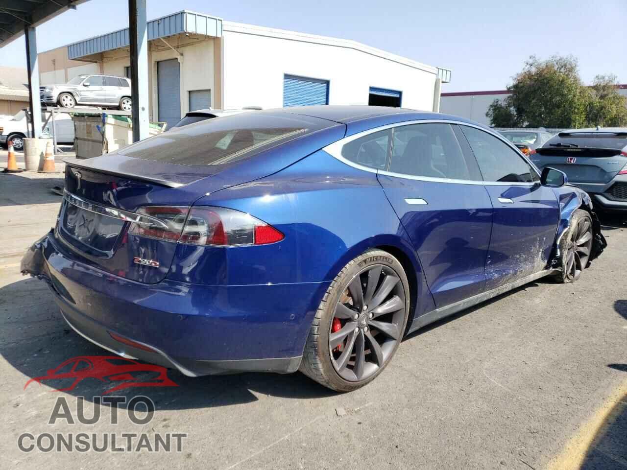 TESLA MODEL S 2015 - 5YJSA1E45FF119616