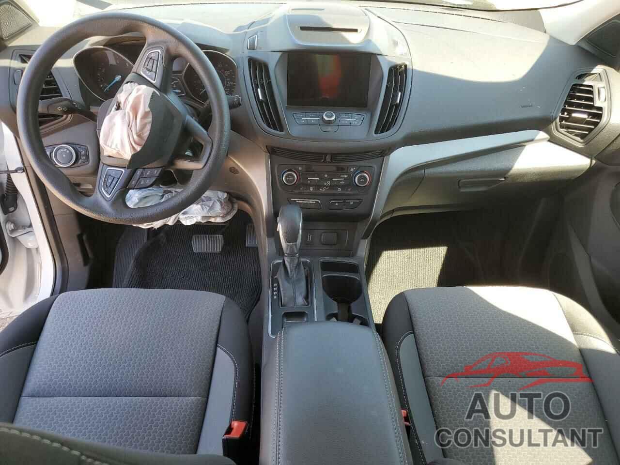 FORD ESCAPE 2018 - 1FMCU9GD2JUD52159
