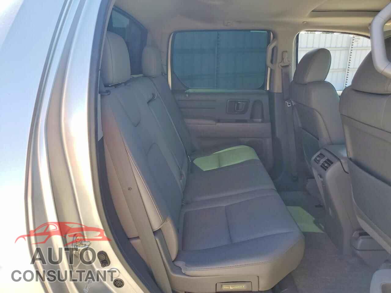 HONDA RIDGELINE 2011 - 5FPYK1F57BB452013