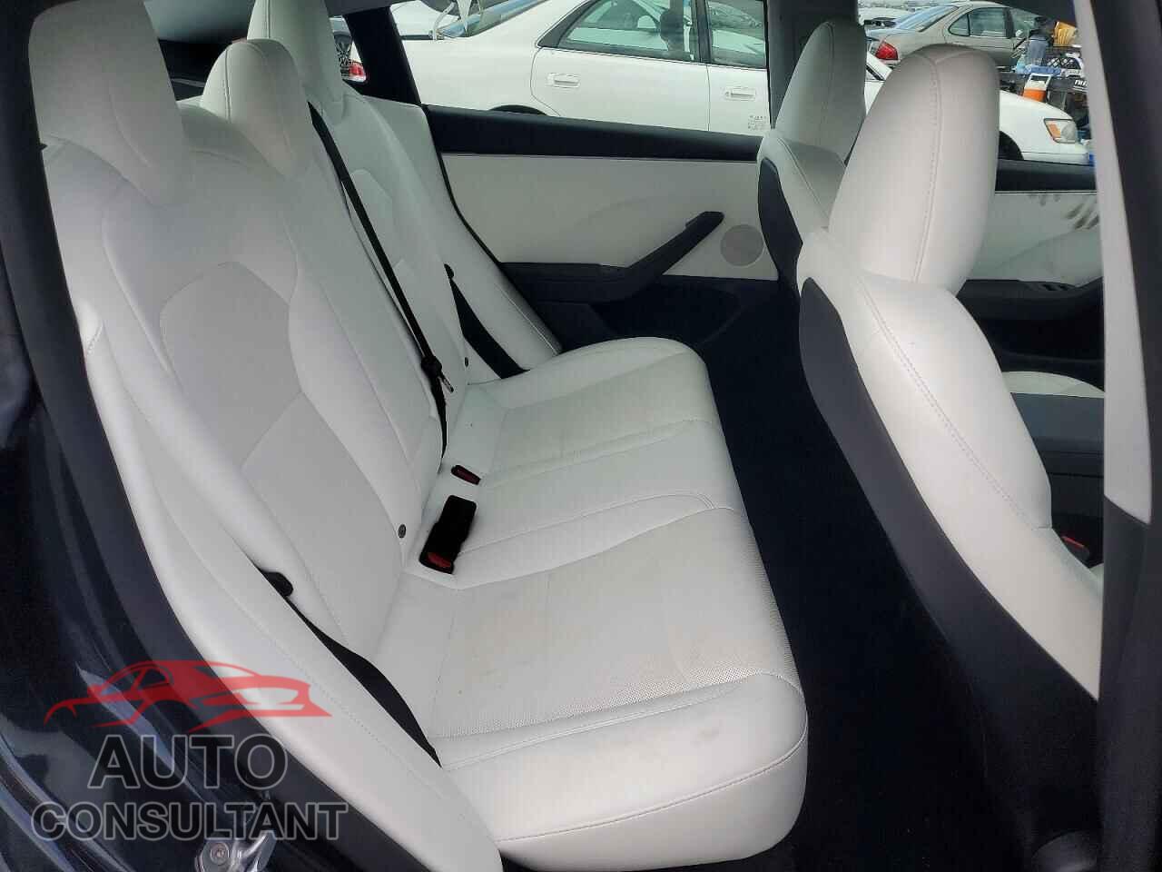 TESLA MODEL 3 2025 - 5YJ3E1EA9SF059073