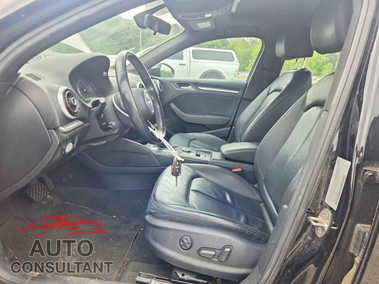 AUDI A3 2017 - WAUB8GFF3H1010899