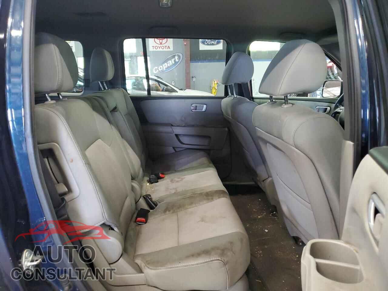 HONDA PILOT 2012 - 5FNYF4H43CB031555