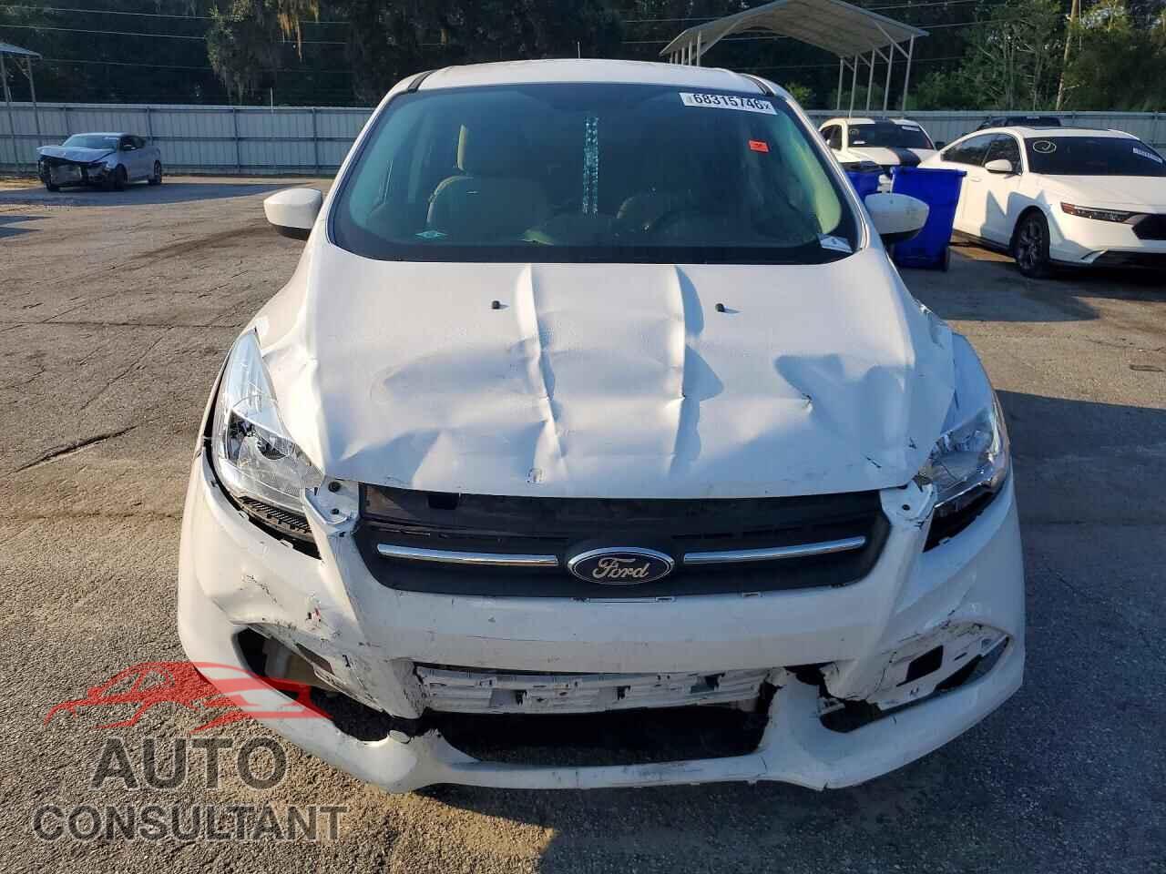 FORD ESCAPE 2016 - 1FMCU0G70GUA67183