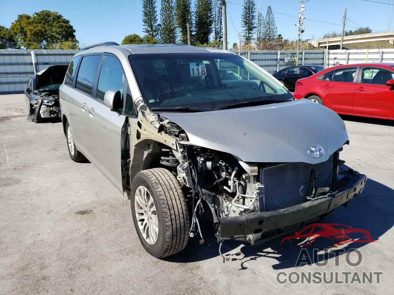 TOYOTA SIENNA 2017 - 5TDYZ3DC5HS895895