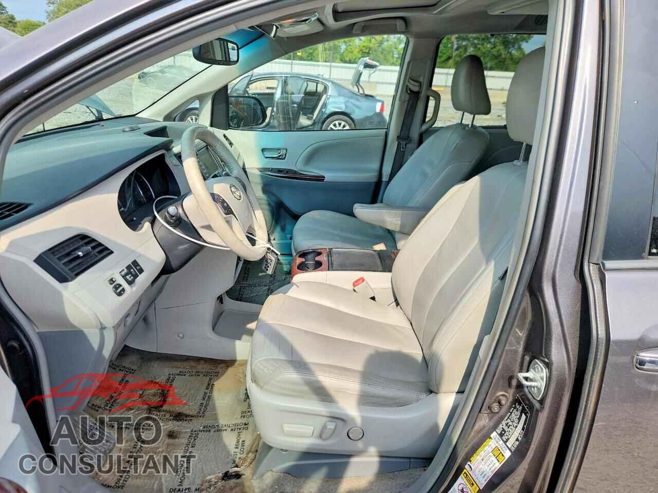 TOYOTA SIENNA 2012 - 5TDDK3DC3CS048286
