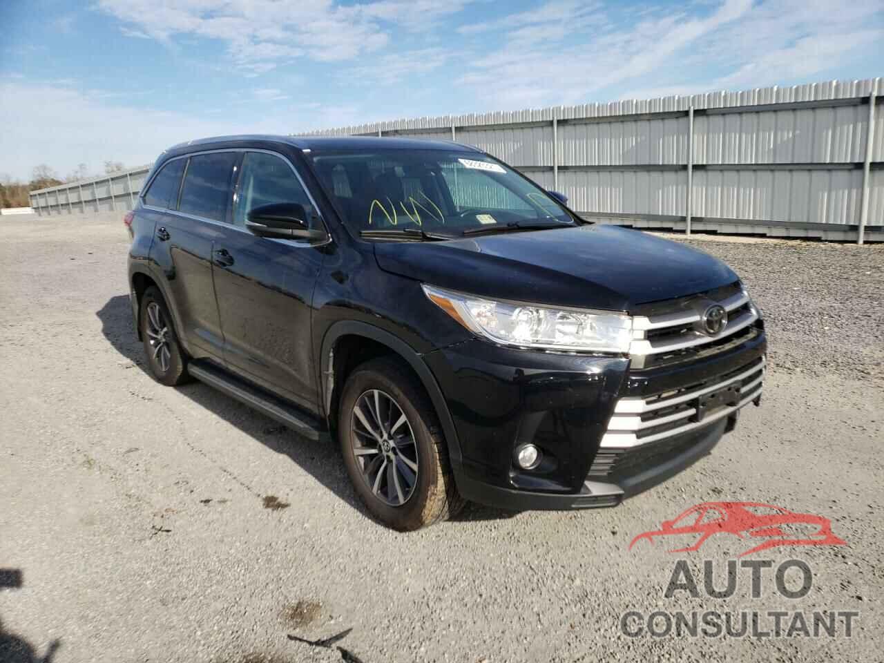 TOYOTA HIGHLANDER 2018 - 5TDJZRFH0JS531175