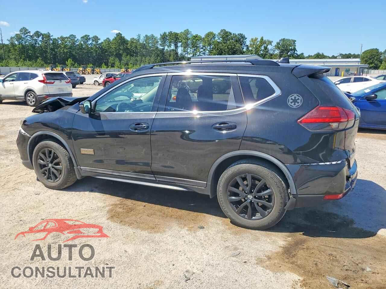 NISSAN ROGUE 2017 - 5N1AT2MT0HC771009