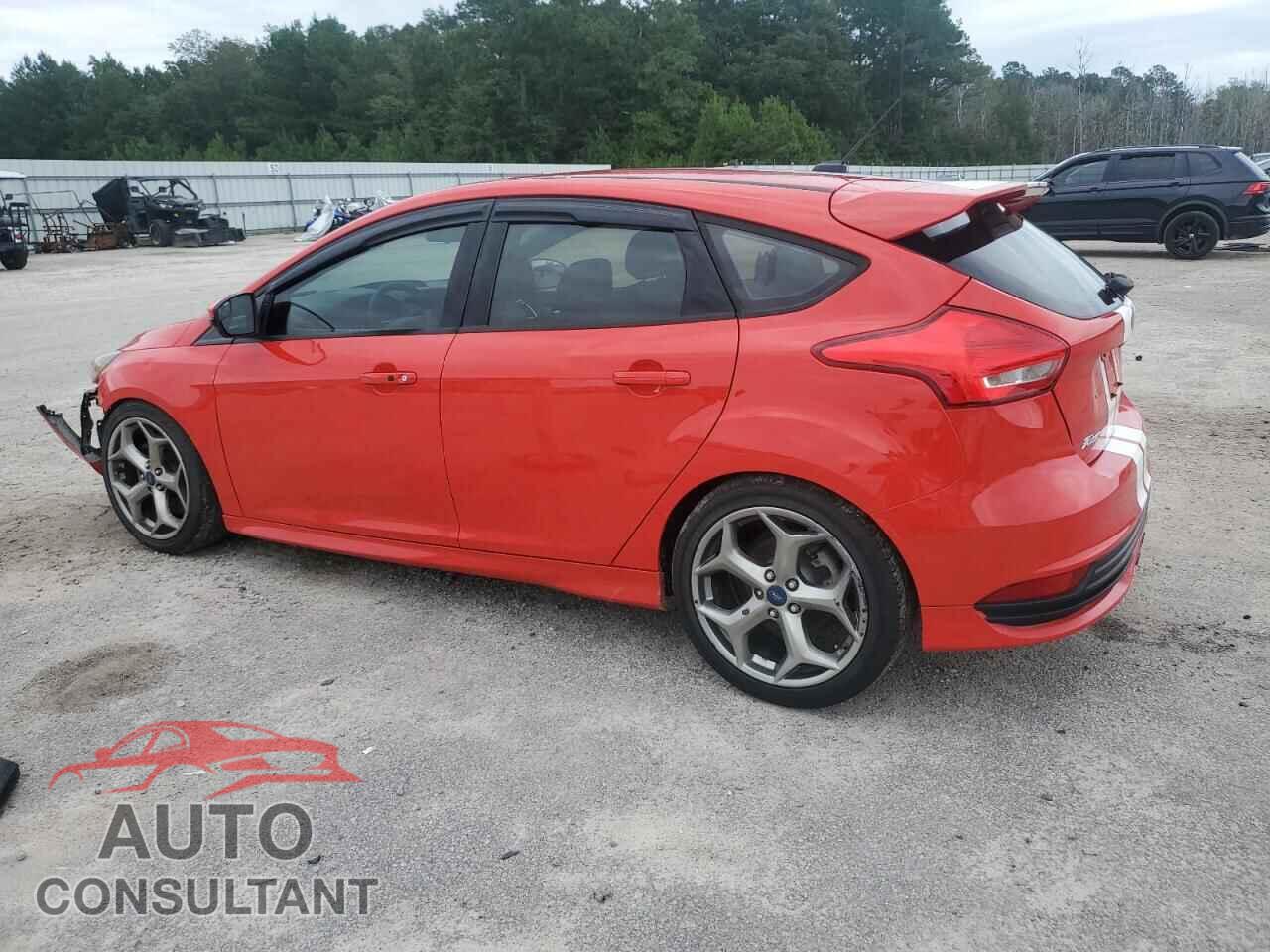 FORD FOCUS 2017 - 1FADP3L90HL228105