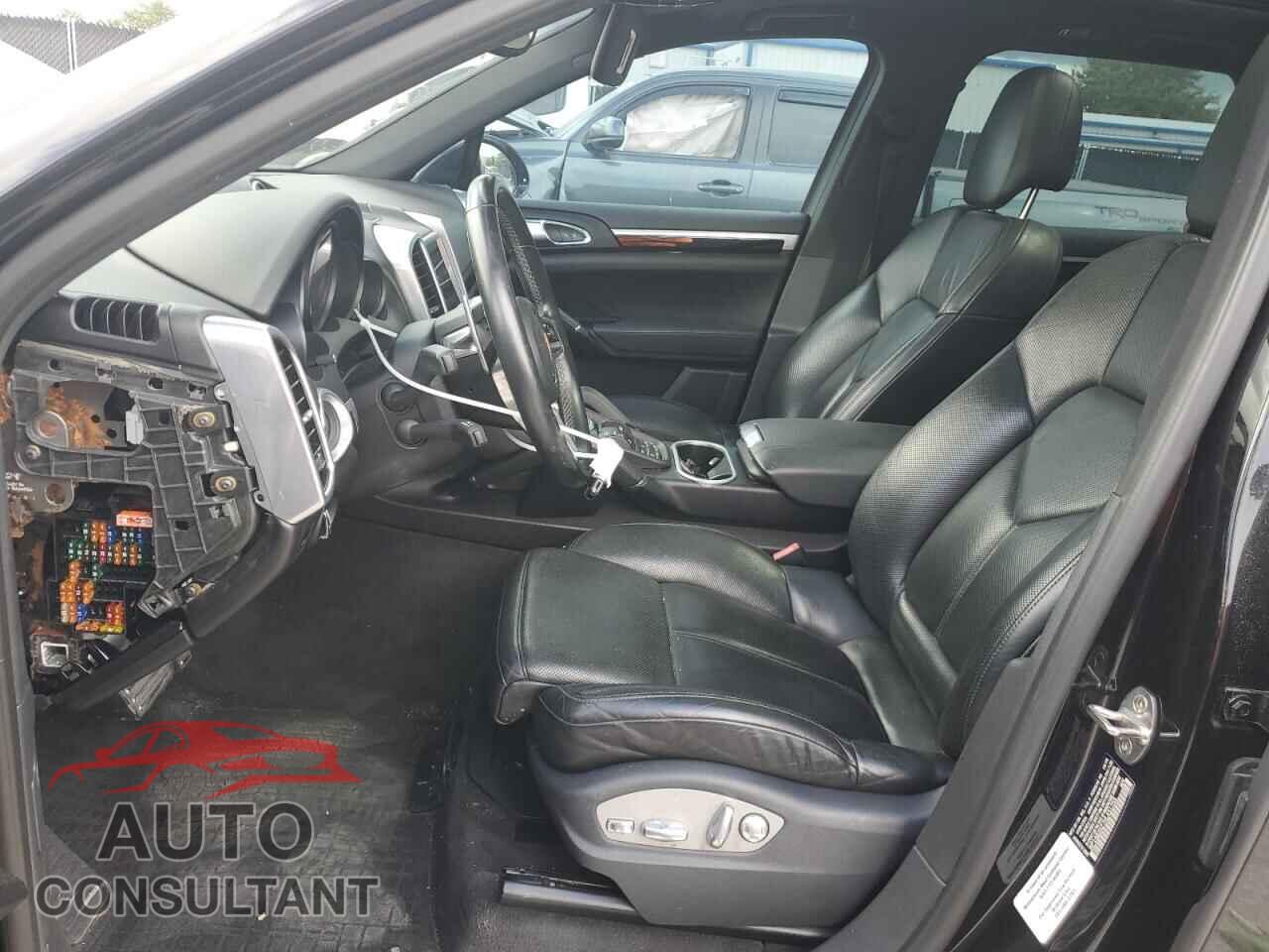 PORSCHE CAYENNE 2017 - WP1AB2A27HLA51255