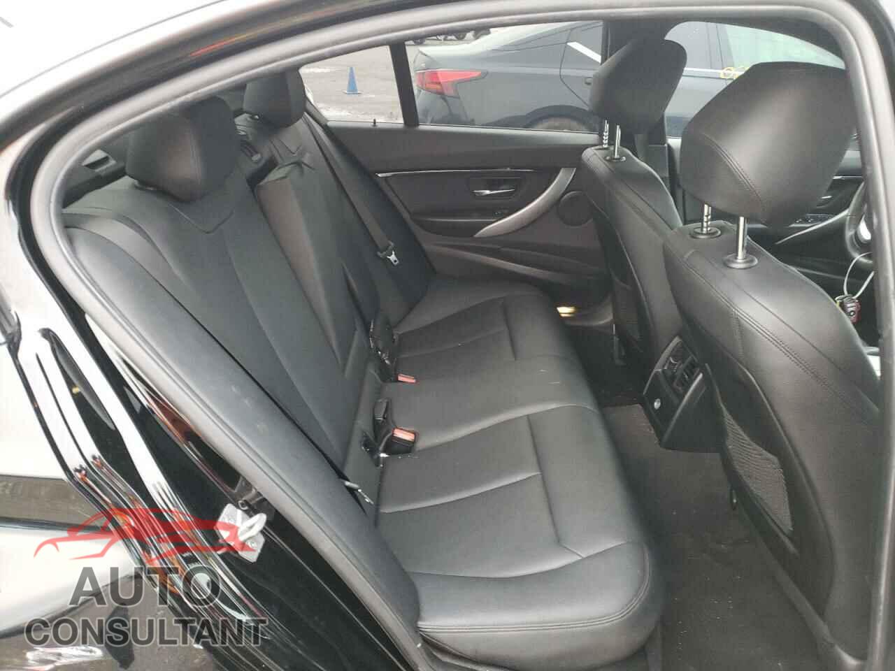 BMW 3 SERIES 2016 - WBA8E9G59GNU28671