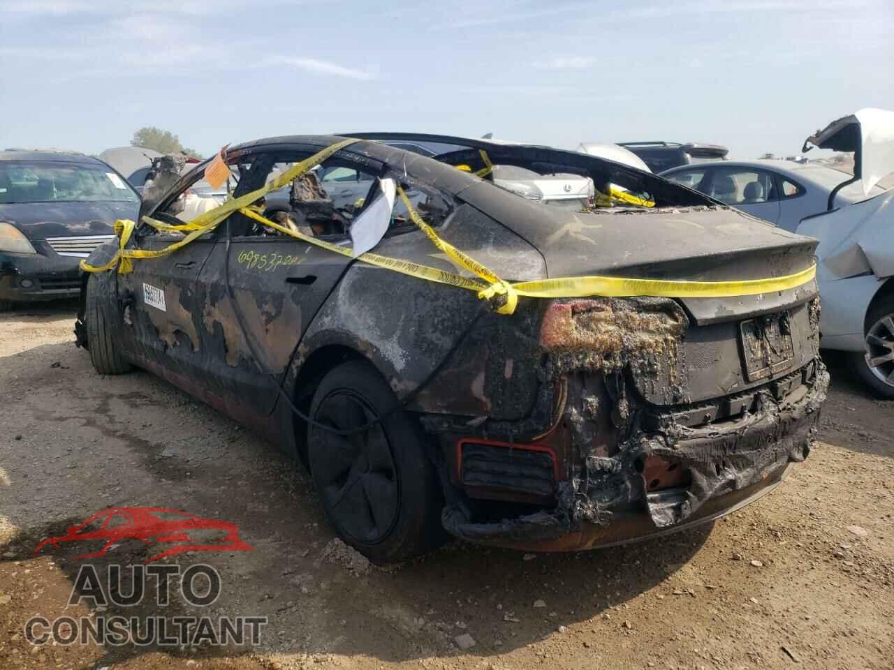 TESLA MODEL 3 2018 - 5YJ3E1EB3JF104855