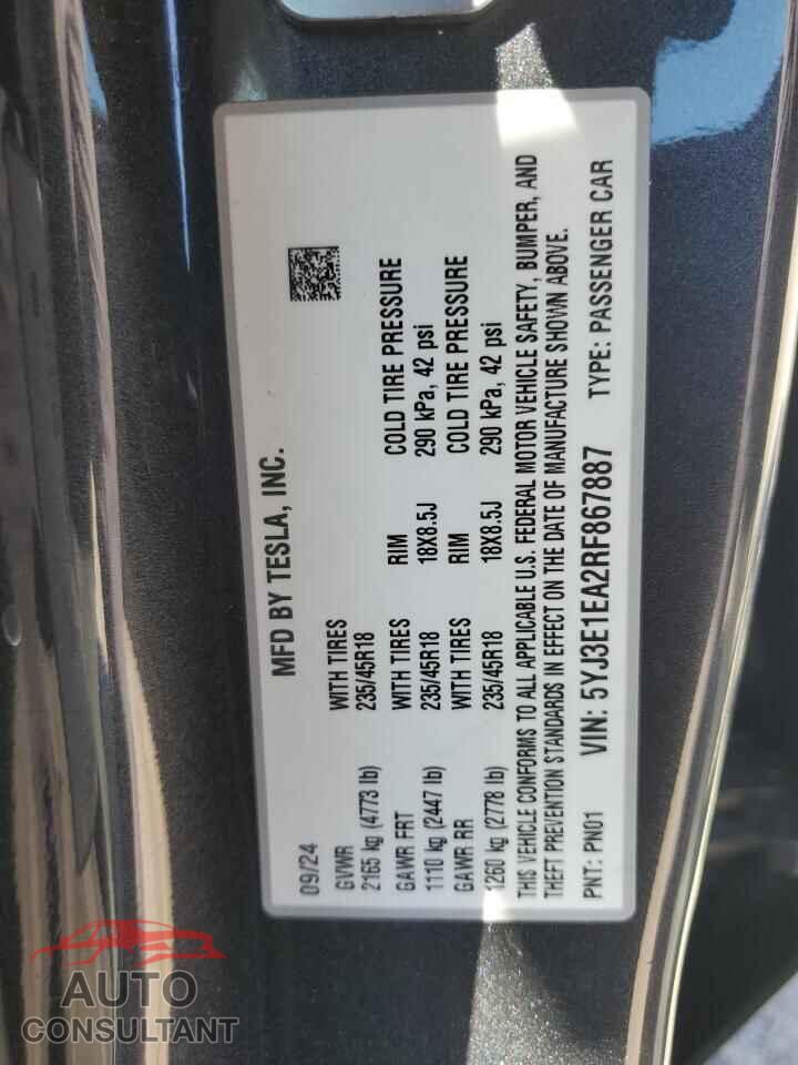 TESLA MODEL 3 2024 - 5YJ3E1EA2RF867887