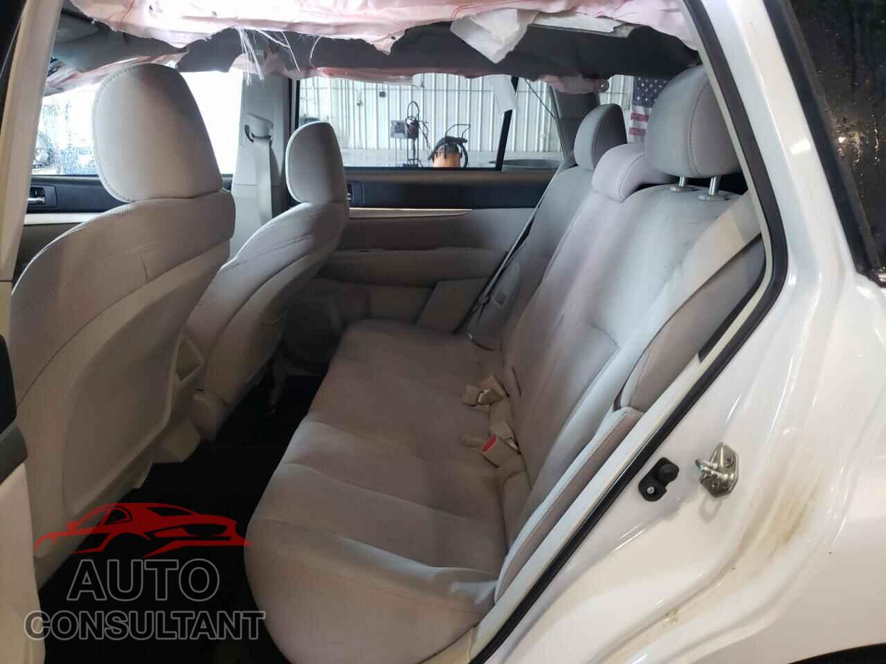 SUBARU OUTBACK 2013 - 4S4BRBCC5D3318700