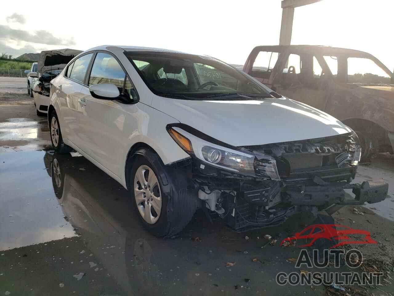 KIA FORTE 2018 - 3KPFK4A75JE166482