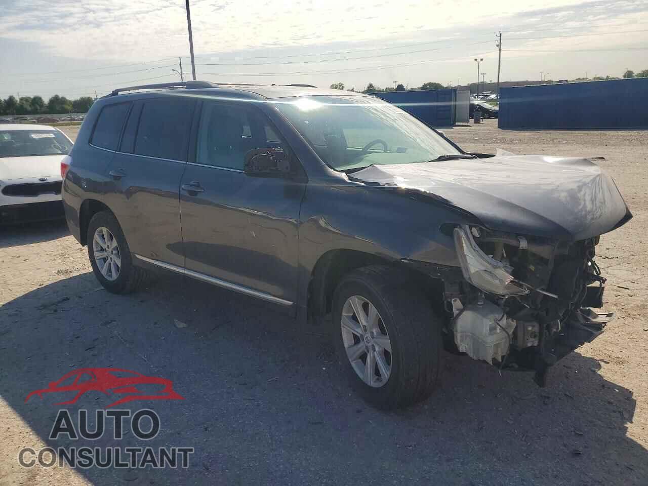 TOYOTA HIGHLANDER 2011 - 5TDBK3EH2BS067430
