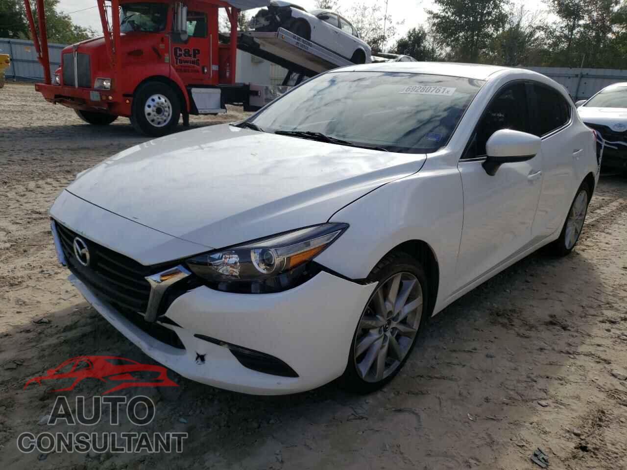 MAZDA 3 2017 - 3MZBN1L76HM107407