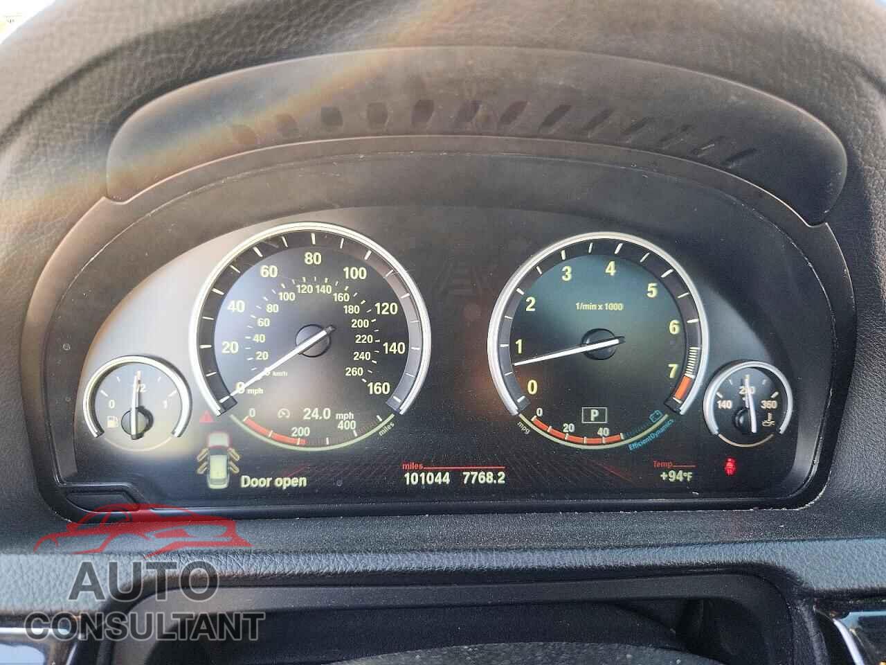 BMW 5 SERIES 2012 - WBASP2C58CC338463