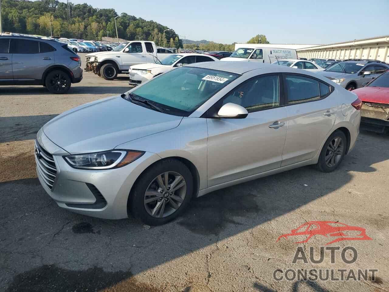 HYUNDAI ELANTRA 2018 - 5NPD84LF4JH390395