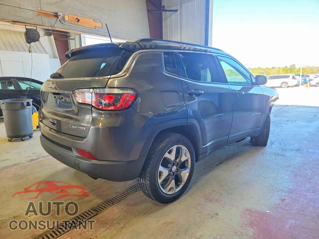 JEEP COMPASS 2019 - 3C4NJDCB5KT752936