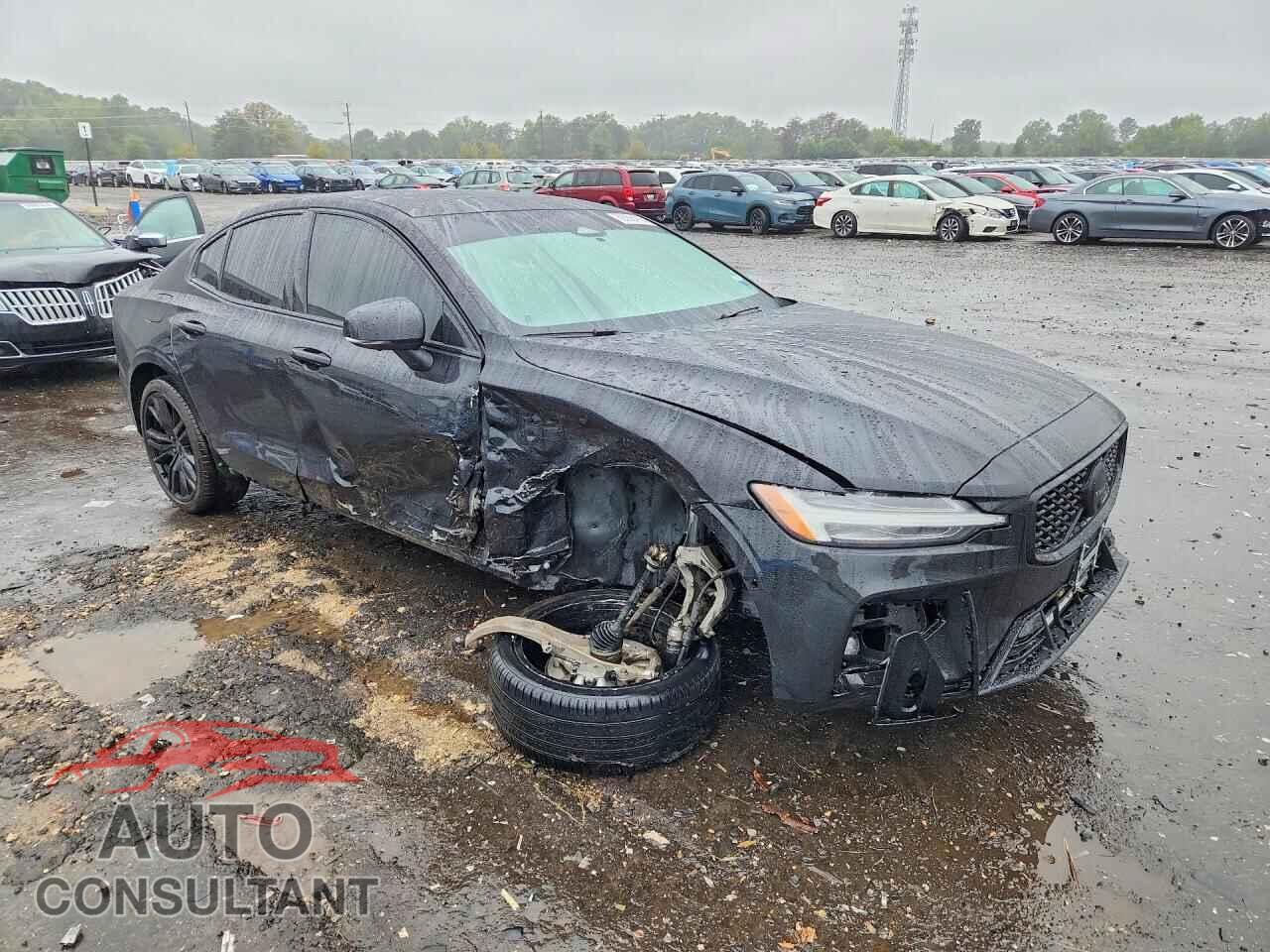 VOLVO S60 2023 - 7JRL12FH5PG236276