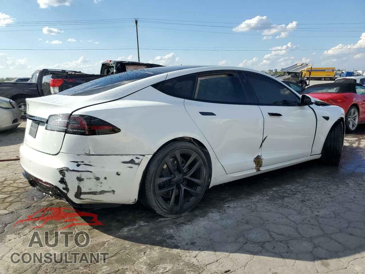 TESLA MODEL S 2022 - 5YJSA1E52NF486223