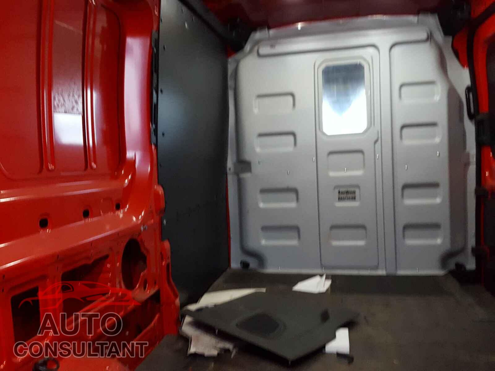 FORD TRANSIT CO 2018 - 1FTYR2CM5JKB15962