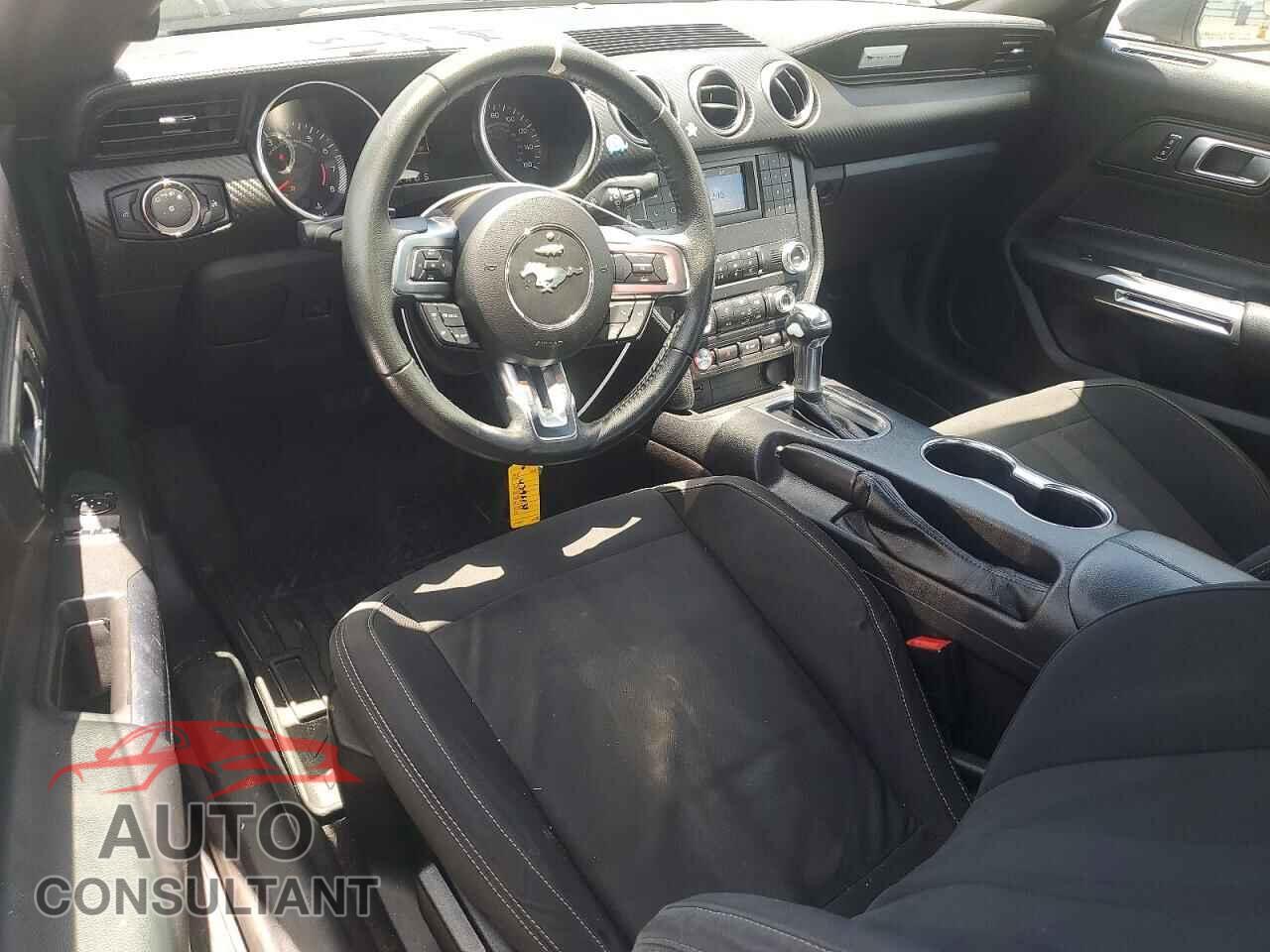 FORD MUSTANG 2019 - 1FA6P8TH5K5166435