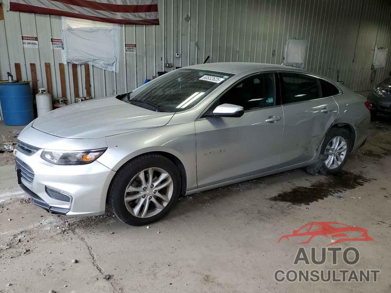 CHEVROLET MALIBU 2017 - 1G1ZE5ST7HF166031